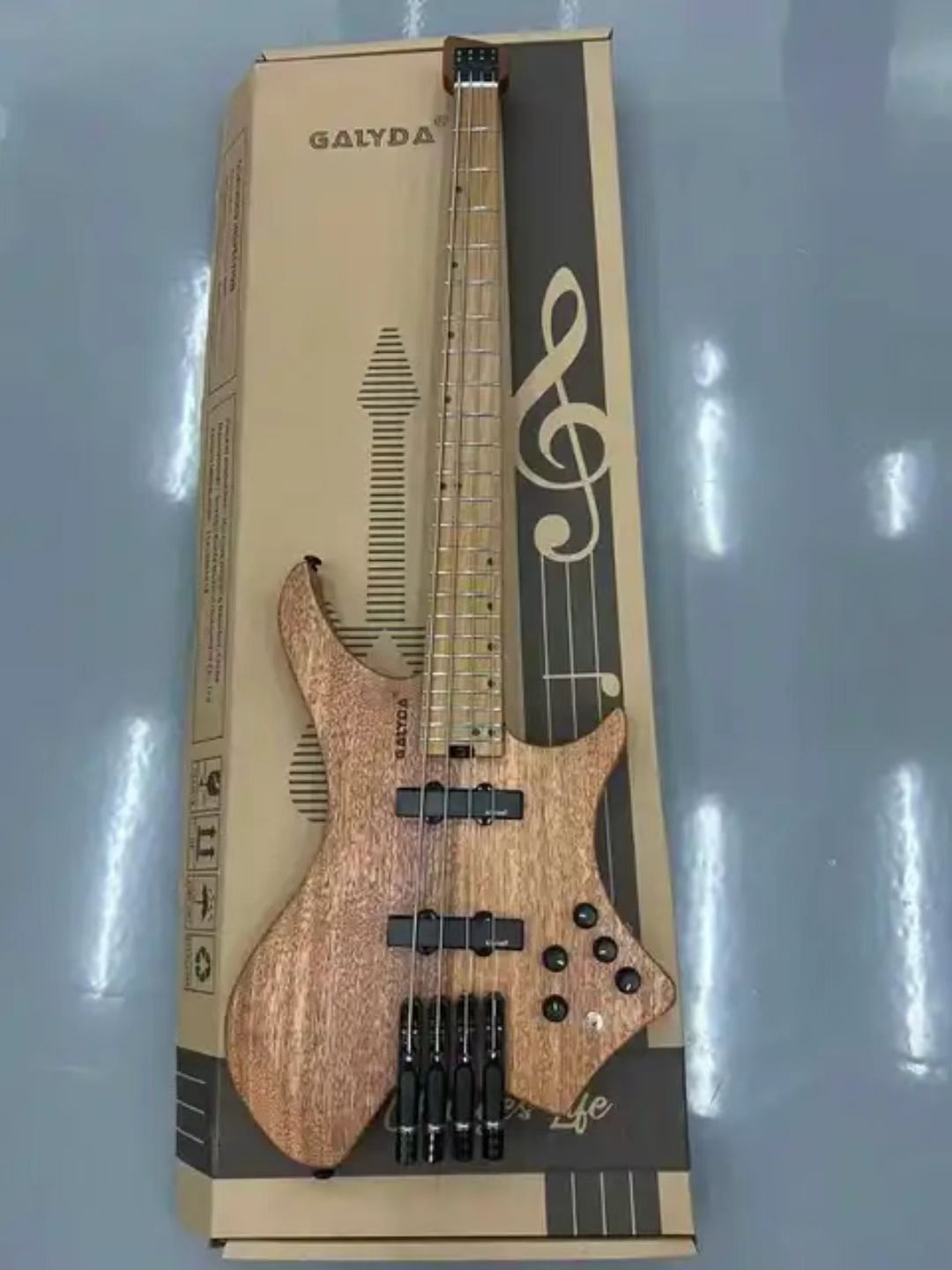 NEO Headless Bass 4-String | Carbonized Maple Neck